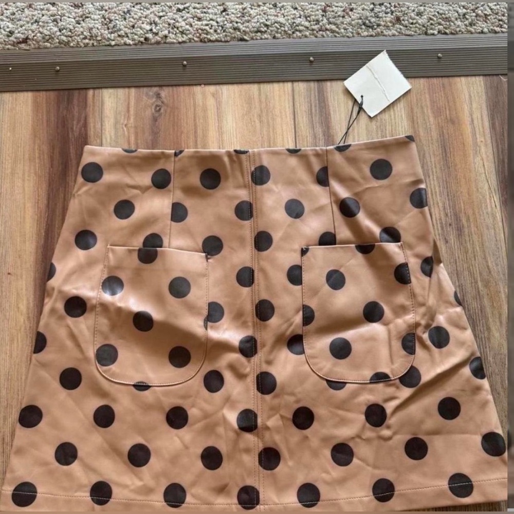 Zara tan and black polka dot front pocket faux leather mini skirt